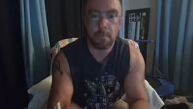 Snapshot of BWCMarineMark chatting on July 11, 2026, 5:52 am BWCMarineMark online show from July 11, 2026, 5:52 am