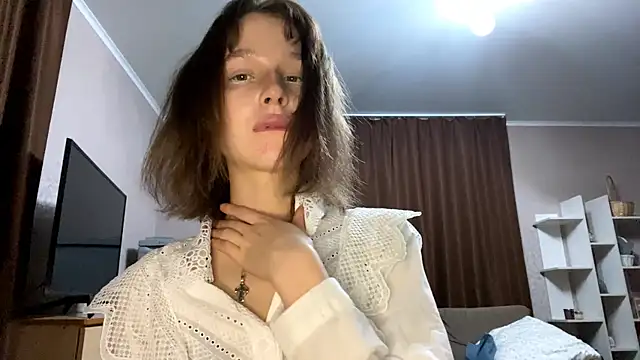 asunasue online show from April 29, 2026, 11:33 pm