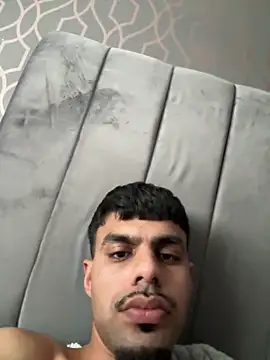 chocolatenvanillaswirl online show from April 26, 2026, 2:03 pm