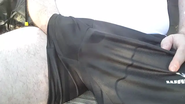 horny-bear89 online show from May 28, 2026, 4:57 pm