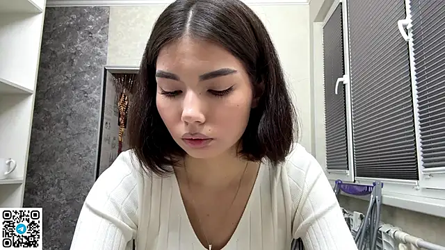 MarylnMonnier online show from May 31, 2026, 7:14 pm