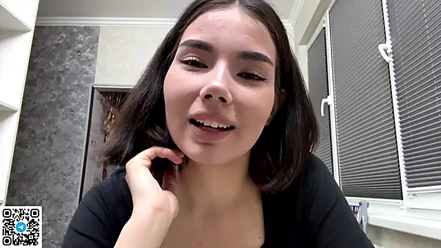 MarylnMonnier online show from June 3, 2026, 7:18 pm