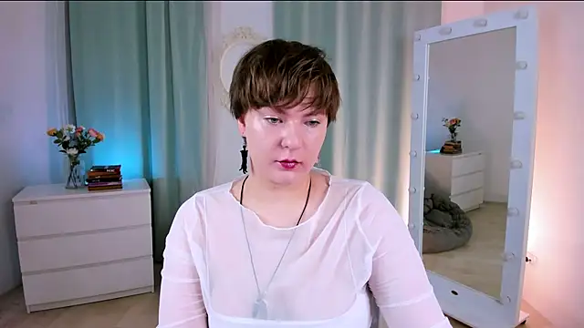 MelittaStorrie online show from May 17, 2026, 6:35 am