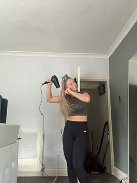 Snapshot of Sofianoon chatting on June 7, 2026, 2:00 pm Sofianoon online show from June 7, 2026, 2:00 pm