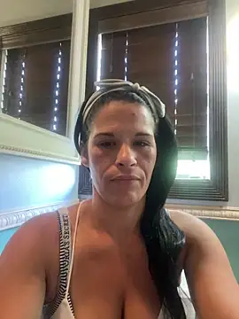 Vanessa Valentine online show from April 28, 2026, 1:59 pm