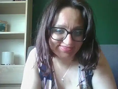 Snapshot of sensual_paris chatting on May 22, 2026, 5:38 am sensual paris online show from May 22, 2026, 5:38 am