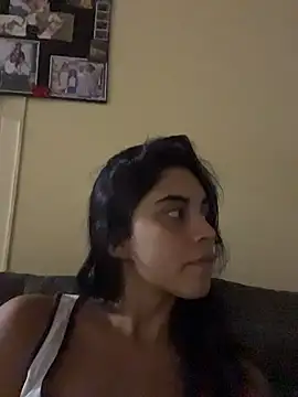Snapshot of mia_moonna chatting on August 7, 2026, 12:49 am mia moonna online show from August 7, 2026, 12:49 am