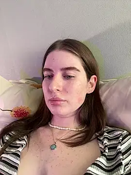 Lili of sin online show from July 3, 2026, 9:05 am