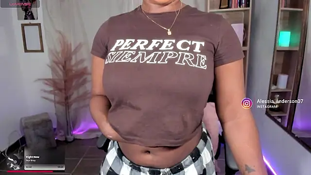 Snapshot of alessia_anderson chatting on February 3, 2026, 2:53 am alessia anderson online show from February 3, 2026, 2:53 am