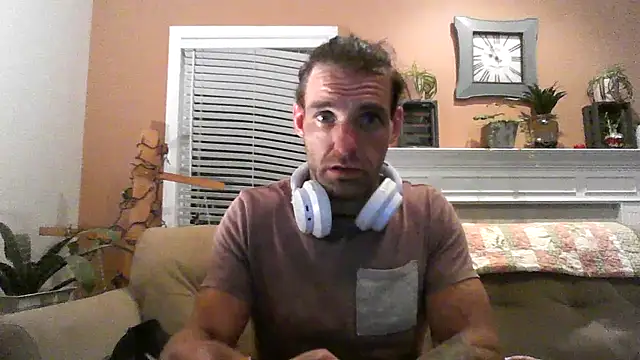 yourpersonalpeer1 online show from July 29, 2026, 4:55 am
