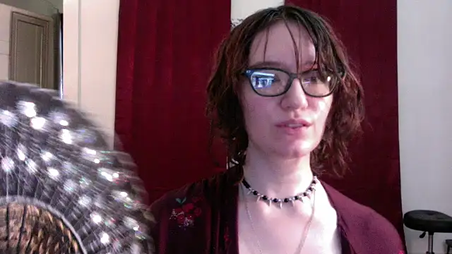AnnywnBelle online show from May 7, 2026, 10:02 pm