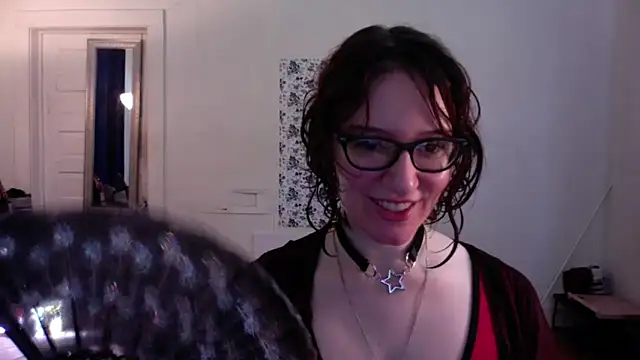 AnnywnBelle online show from May 3, 2026, 10:13 pm