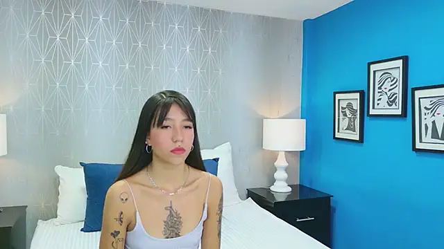 VioletSweetts online show from May 20, 2026, 7:22 pm