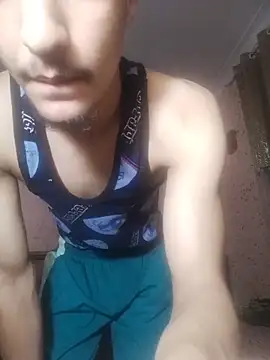 adamhdgdhdv73 online show from May 11, 2026, 8:06 pm