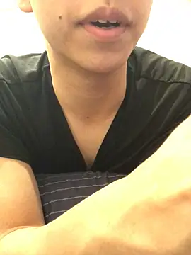 Snapshot of Ona_kun chatting on July 30, 2026, 1:54 pm Ona kun online show from July 30, 2026, 1:54 pm
