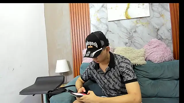 LOVE GUYS1 online show from July 5, 2026, 1:29 pm