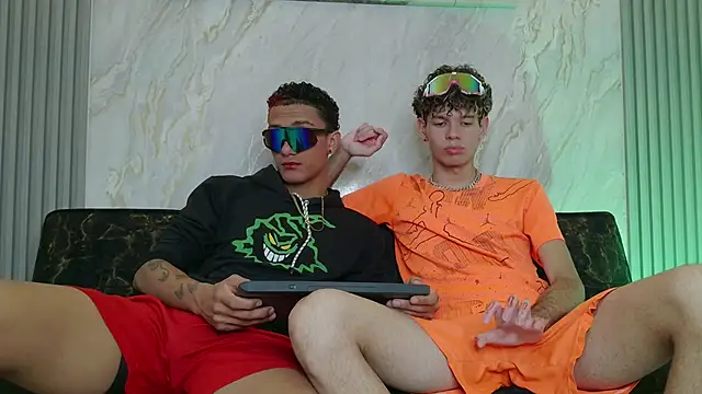 KING BOYS2026 online show from May 19, 2026, 1:32 am