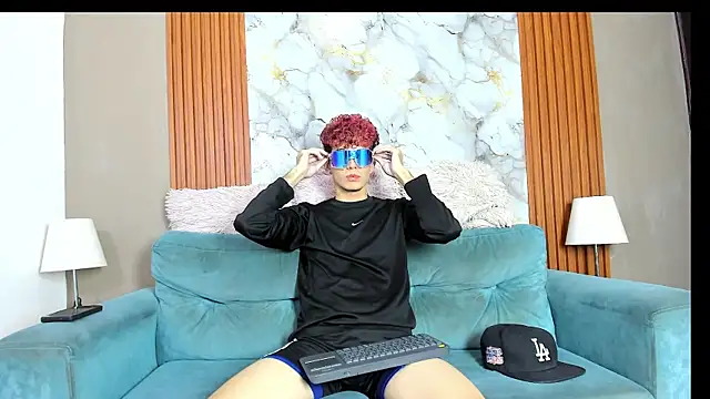 KING BOYS2026 online show from August 4, 2026, 1:10 am