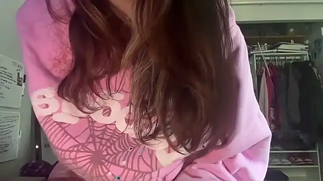 Snapshot of Maddieblairxo chatting on July 15, 2026, 6:15 pm Maddieblairxo online show from July 15, 2026, 6:15 pm