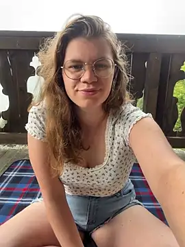 Lina-Love online show from June 30, 2026, 6:57 am