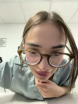 Sweet Milaa1 online show from July 1, 2026, 8:31 pm
