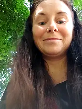 Snapshot of MerelinMILf2 chatting on July 5, 2026, 8:10 am MerelinMILf2 online show from July 5, 2026, 8:10 am