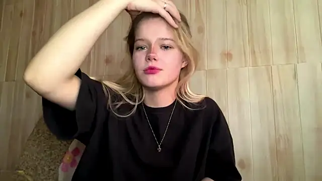 Malinwitch online show from May 25, 2026, 3:55 pm