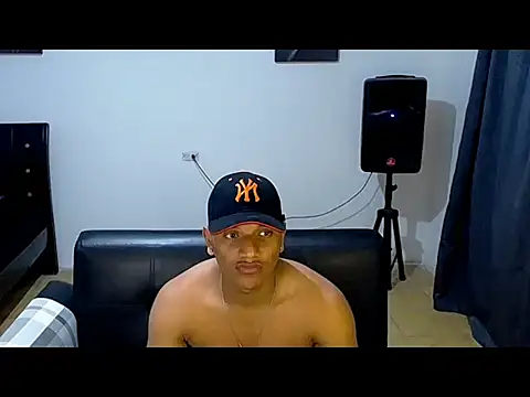 Snapshot of Ian_Arcia chatting on May 11, 2026, 11:13 pm Ian Arcia online show from May 11, 2026, 11:13 pm