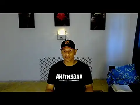 Snapshot of Ian_Arcia chatting on May 17, 2026, 10:32 pm Ian Arcia online show from May 17, 2026, 10:32 pm