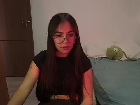 Snapshot of abbyyandmaxx chatting on May 8, 2026, 4:00 pm abbyyandmaxx online show from May 8, 2026, 4:00 pm