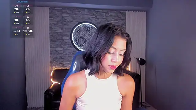 gemma 19  online show from May 12, 2026, 9:43 pm