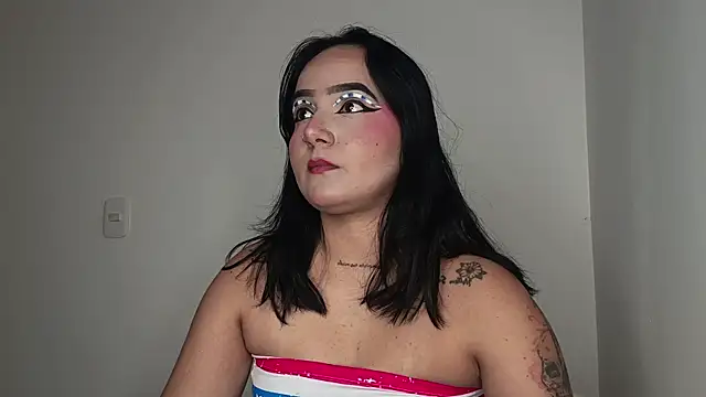 lucyparker 28 online show from June 16, 2026, 2:22 am