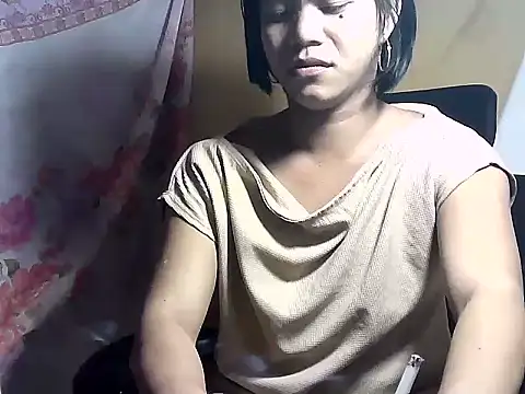 Snapshot of bj_l0ve chatting on July 14, 2026, 5:52 pm bj l0ve online show from July 14, 2026, 5:52 pm