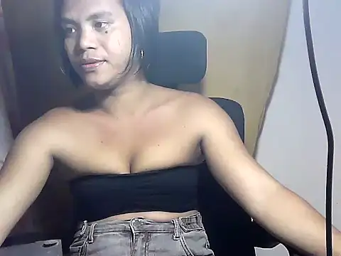 Snapshot of bj_l0ve chatting on July 7, 2026, 4:54 pm bj l0ve online show from July 7, 2026, 4:54 pm