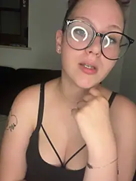 CuteBeaX online show from June 30, 2026, 7:58 pm