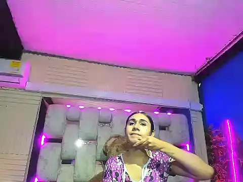 MahiaraHot online show from June 19, 2026, 2:12 pm