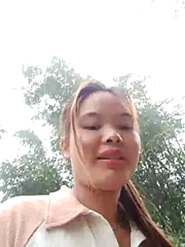 Su-su-bi online show from May 18, 2026, 4:07 am