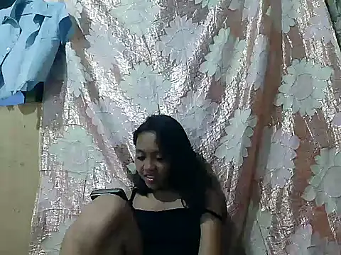 Yours AsianPinayGirl18 online show from May 28, 2026, 10:00 am
