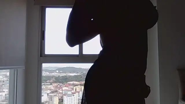 littykittyyy online show from May 4, 2026, 1:25 pm