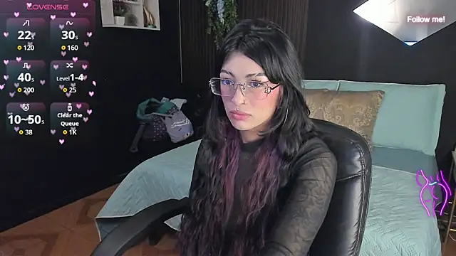 mia smoke  online show from May 31, 2026, 6:19 am