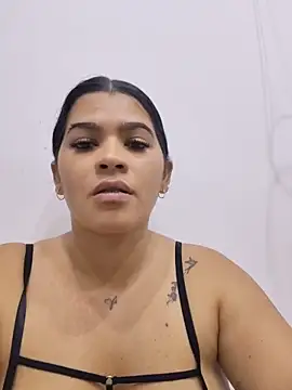 KarinaCortess online show from May 19, 2026, 9:00 pm