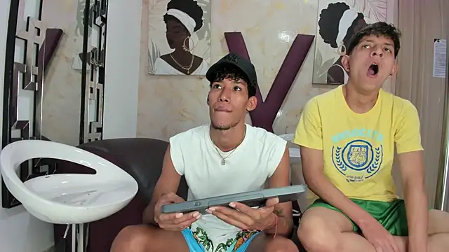 RED BOYS XXX online show from June 4, 2026, 4:11 pm