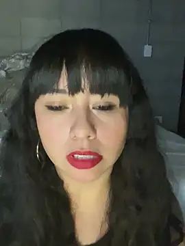 spicyazulita online show from May 6, 2026, 5:33 am