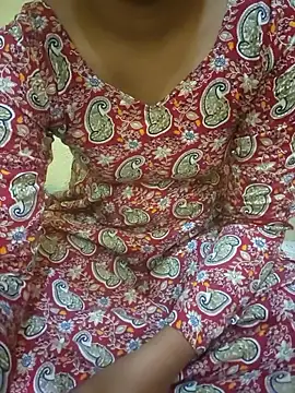 Seema yadav01 online show from May 24, 2026, 5:07 am