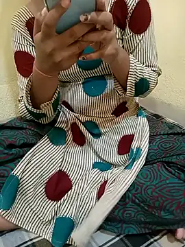 Seema yadav01 online show from June 7, 2026, 6:07 am