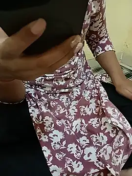 Seema yadav01 online show from July 18, 2026, 5:16 am