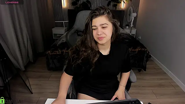 Trisha Moore online show from June 16, 2026, 1:16 am