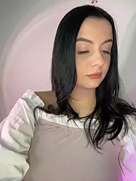 DREAM L0la online show from May 15, 2026, 9:40 am
