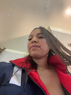 Dulcerouss   online show from July 3, 2026, 11:17 am