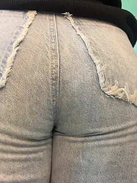 Dulcerouss   online show from July 8, 2026, 11:22 am